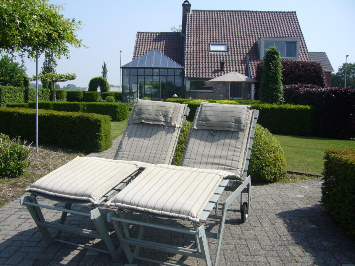Bed and Breakfast De Moeraseik Zele Esterno foto