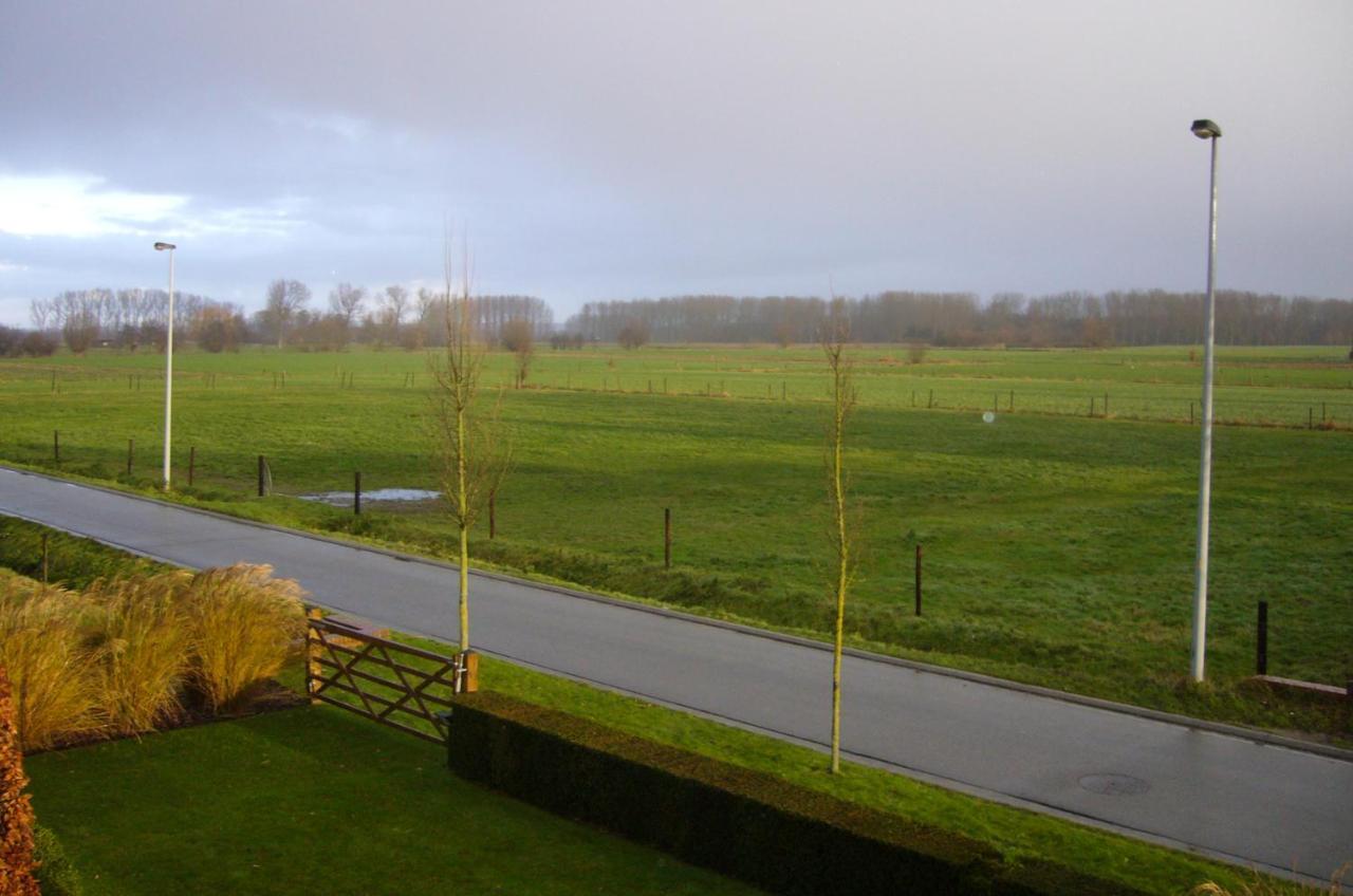 Bed and Breakfast De Moeraseik Zele Esterno foto