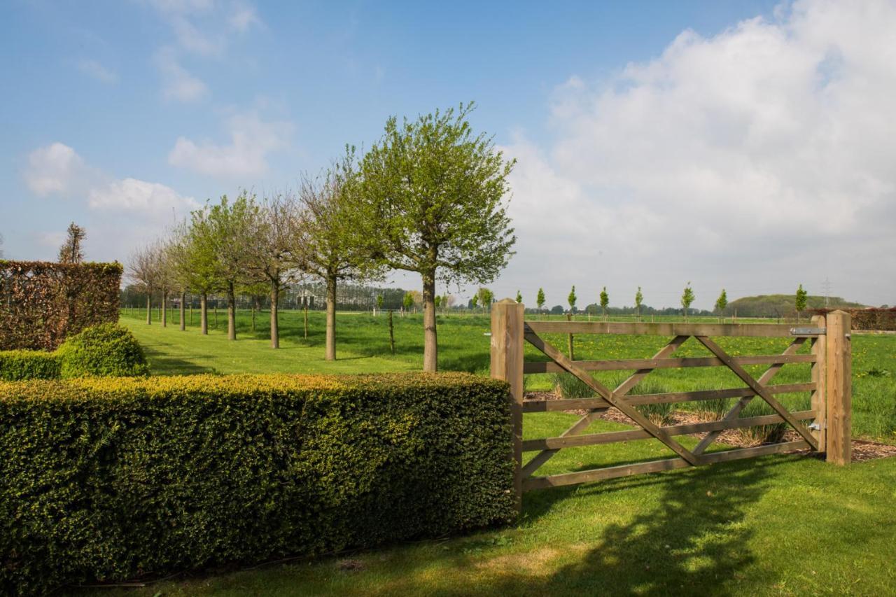 Bed and Breakfast De Moeraseik Zele Esterno foto