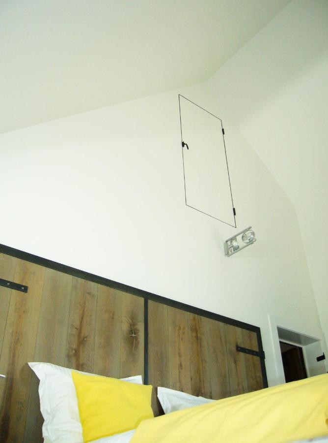 Bed and Breakfast De Moeraseik Zele Esterno foto