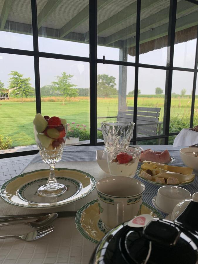 Bed and Breakfast De Moeraseik Zele Esterno foto